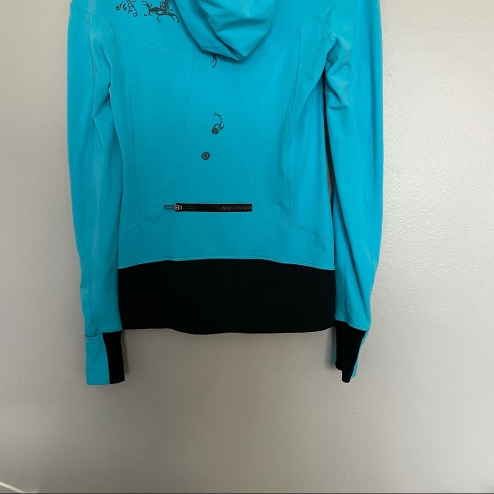 Lululemon sweater - Picture 2 of 8